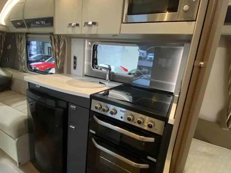 2015 Sterling Continental 565 4-Berth Caravan