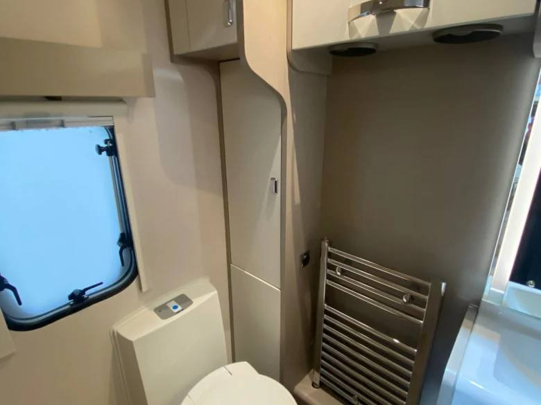 2015 Sterling Continental 565 4-Berth Caravan